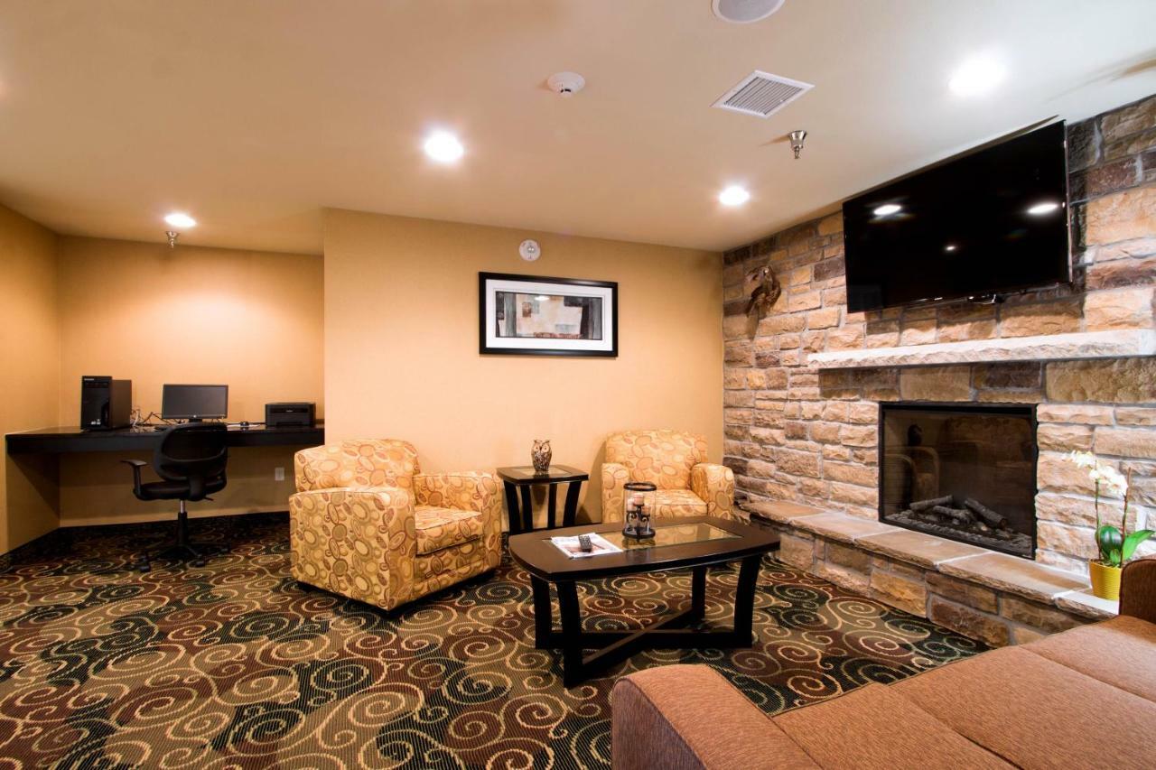 Cobblestone Inn & Suites - Eads Екстер'єр фото