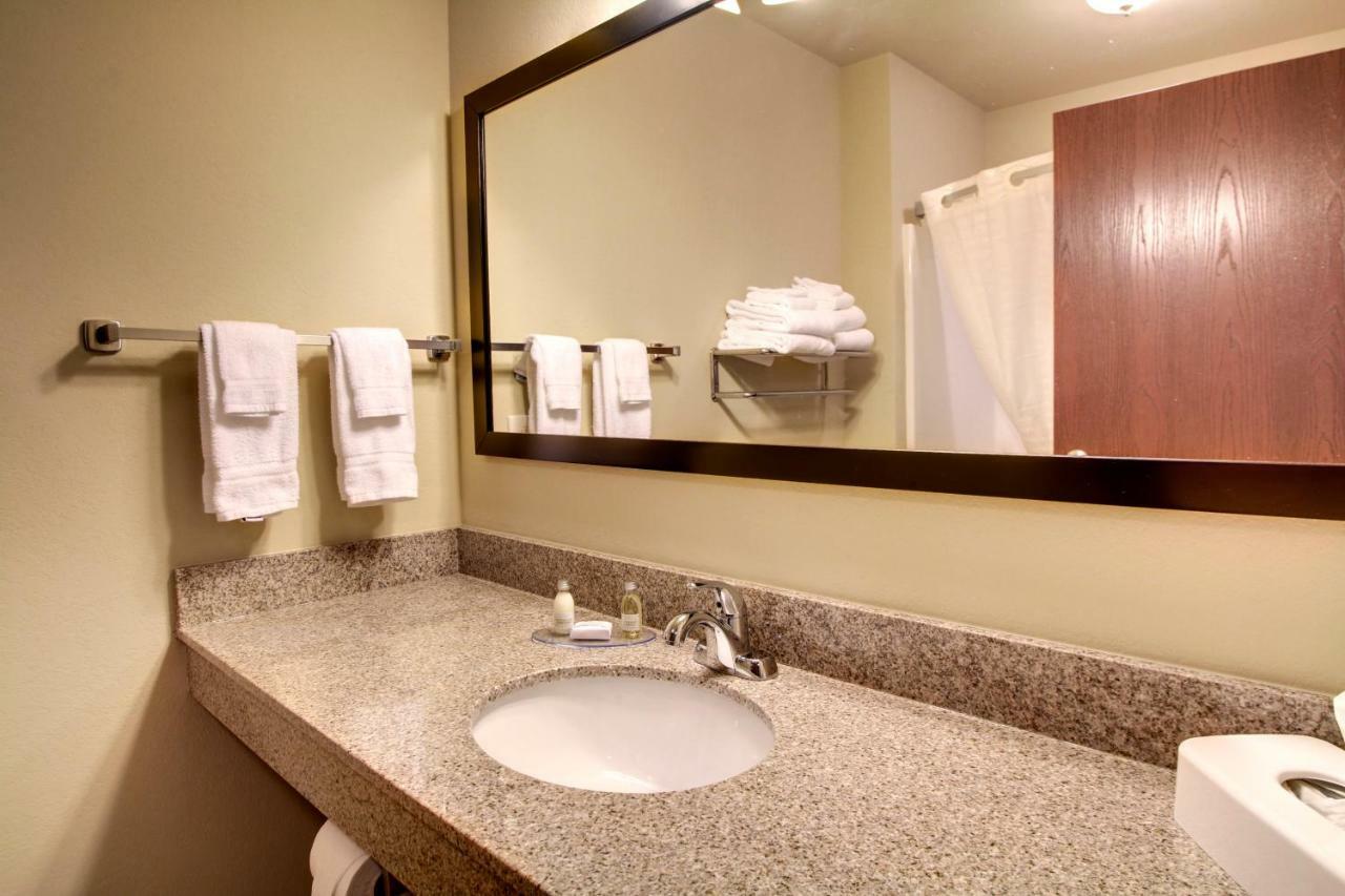 Cobblestone Inn & Suites - Eads Екстер'єр фото