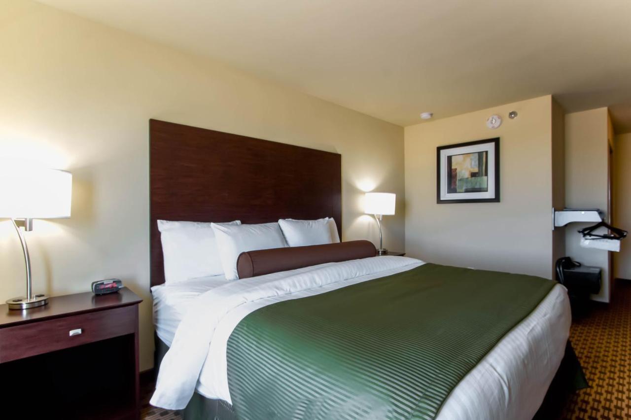 Cobblestone Inn & Suites - Eads Екстер'єр фото
